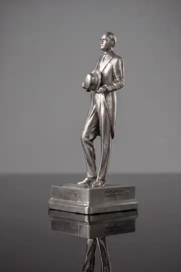 Ataturk Statuette in Stainless Steel, Handcast Desk Sculpture 9